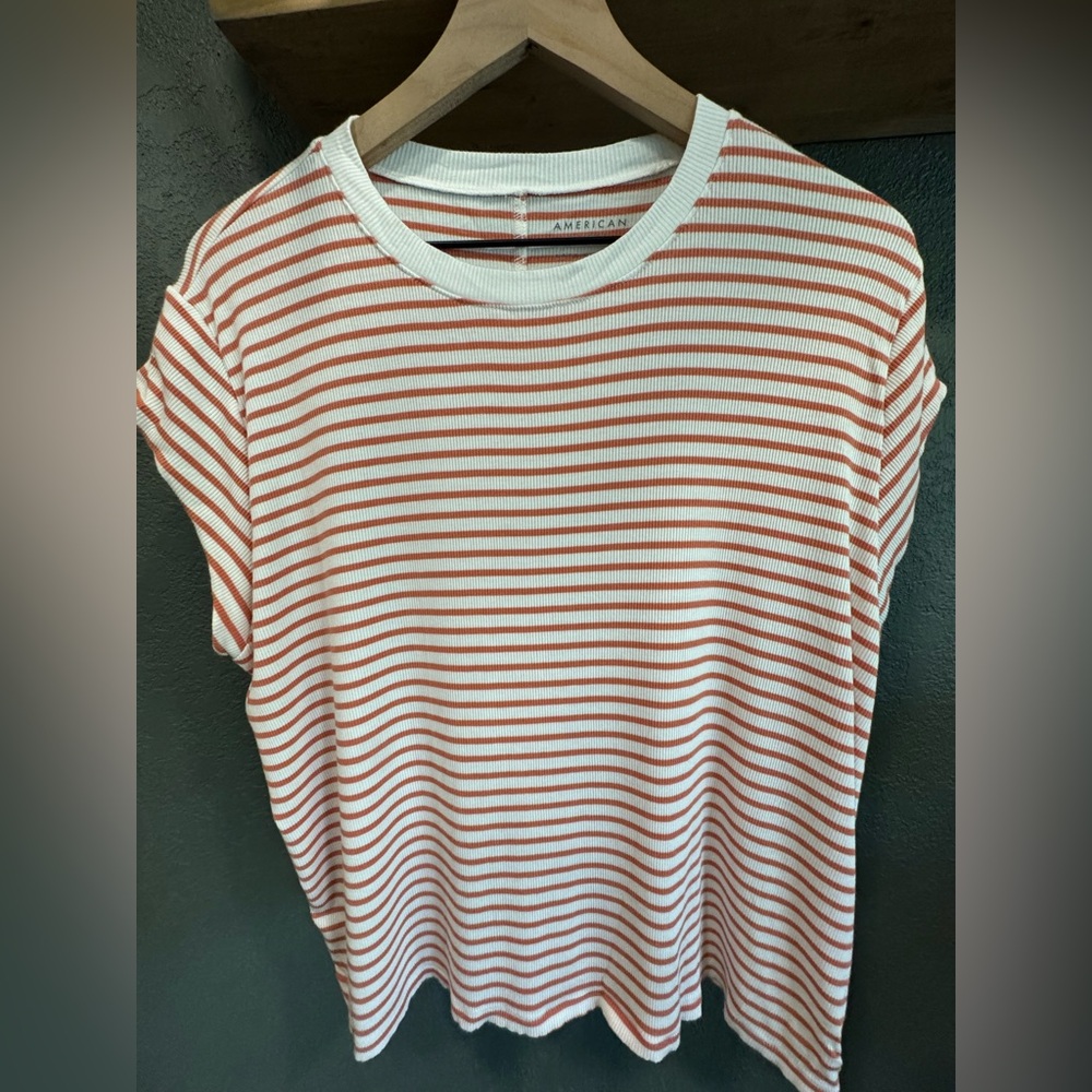 American Eagle Outfitters White and Coral Striped Ribbed Short Sleeve Tee